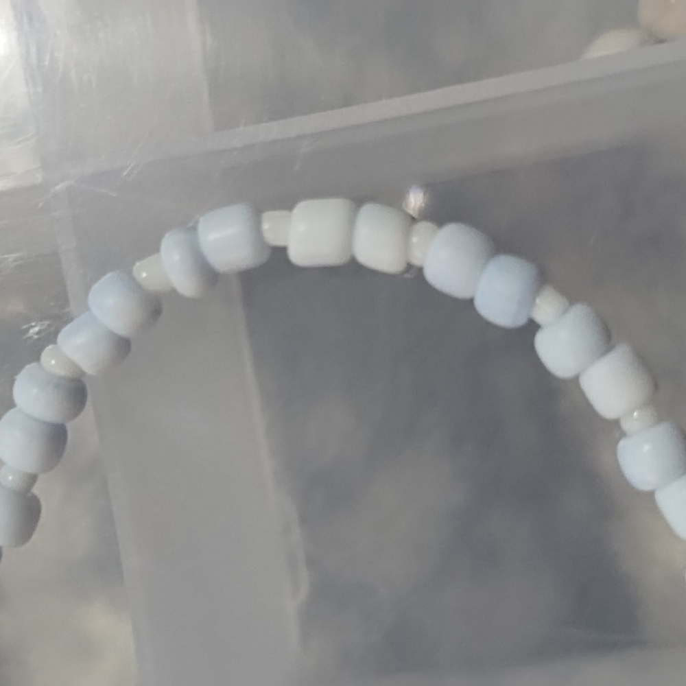 Handmade - Sea shell bracelet - Picture 3 of 4